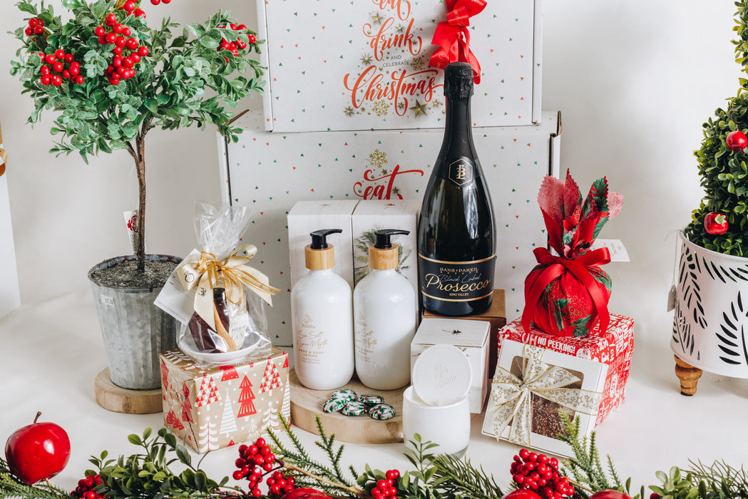 Christmas Prosecco & Urban Rituelle hamper